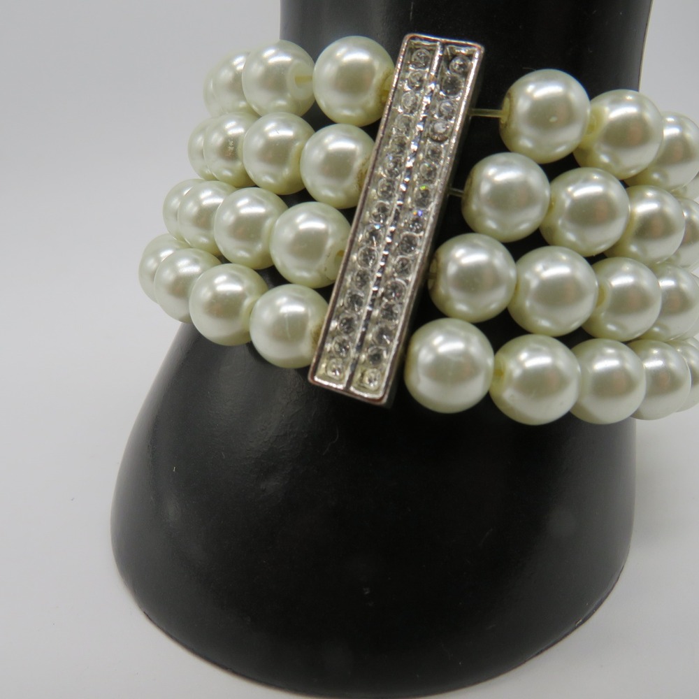 Cream Faux Pearl Multi-Strand Stretch Bracelet Rhinestone Spacer Silver Tone